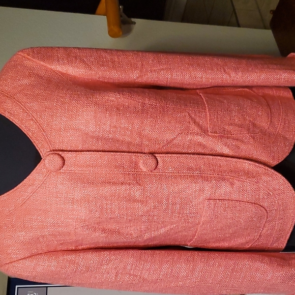 Vintage Coral Short Jacket - EUC - Picture 2 of 15